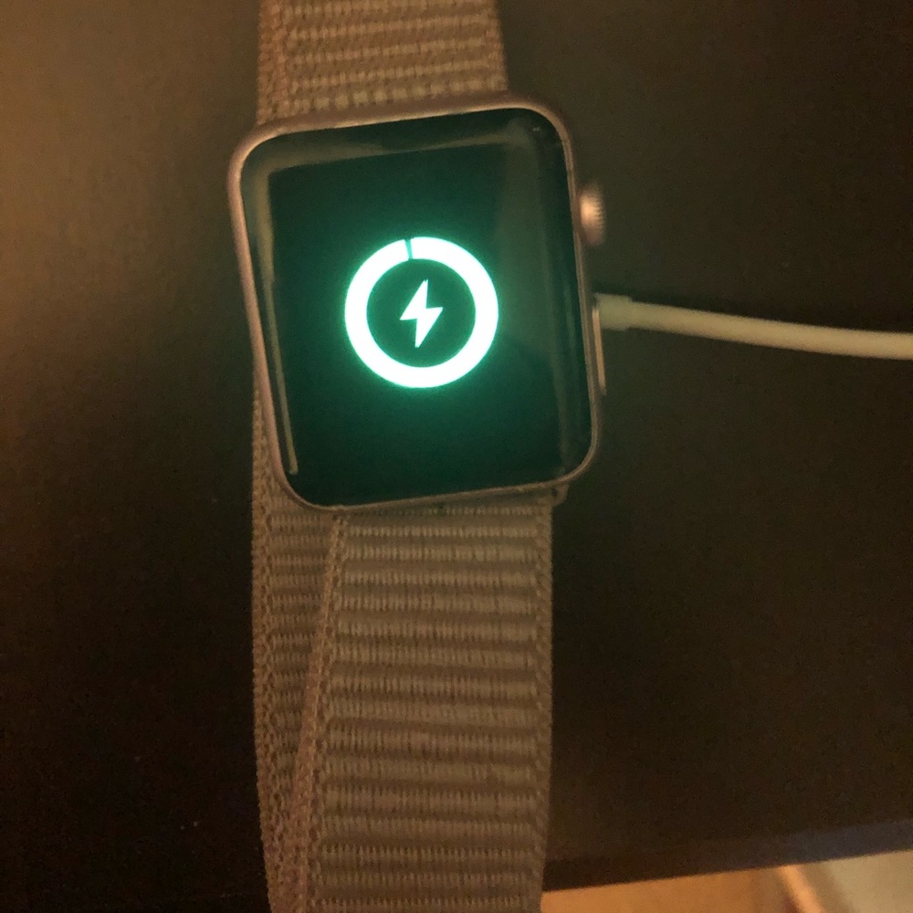 Apple Watch - Picture 3 of 5